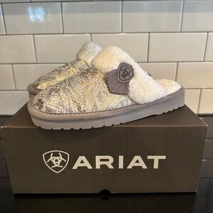 New! ARIAT Jackie Square Toe Exotic Slippers